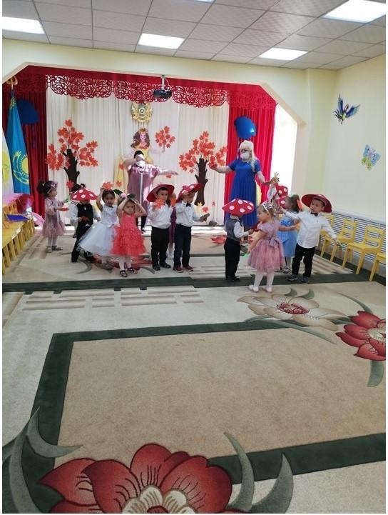Группа "Балапан" "Күз жомарт"
